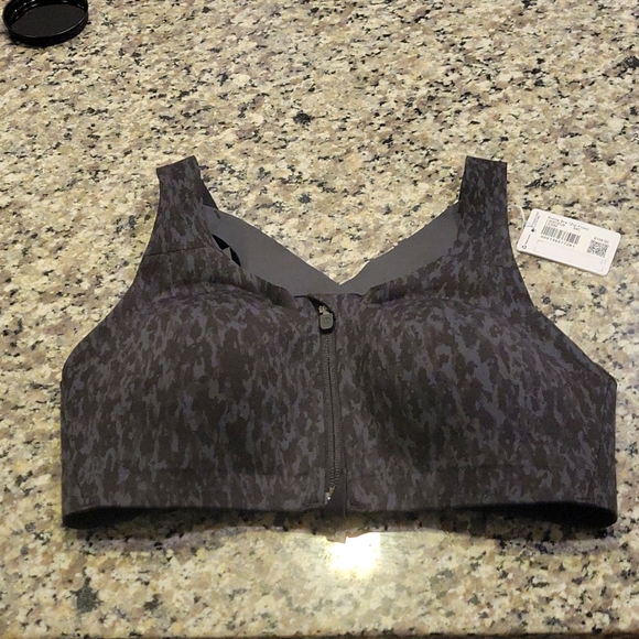 lululemon athletica Other - Lululemon Enlite Bra *Zip Front - Size 34C